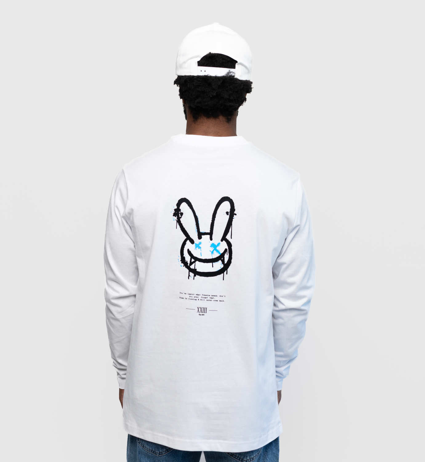NB Owen Longsleeve - White Fluro Blue