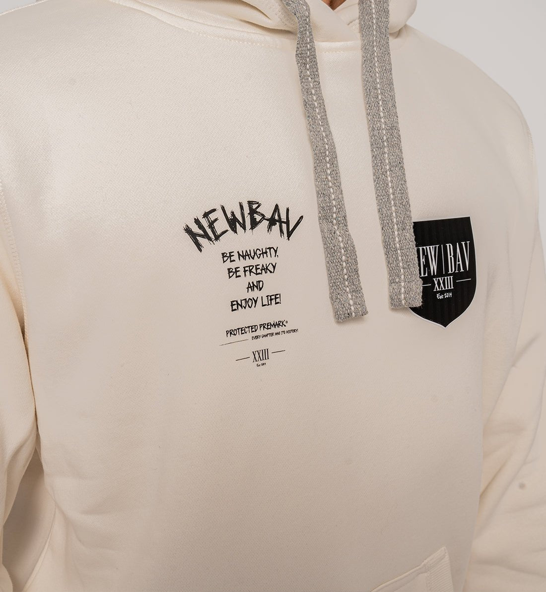 NB Deschamps Hoodie Offwhite - new-bav